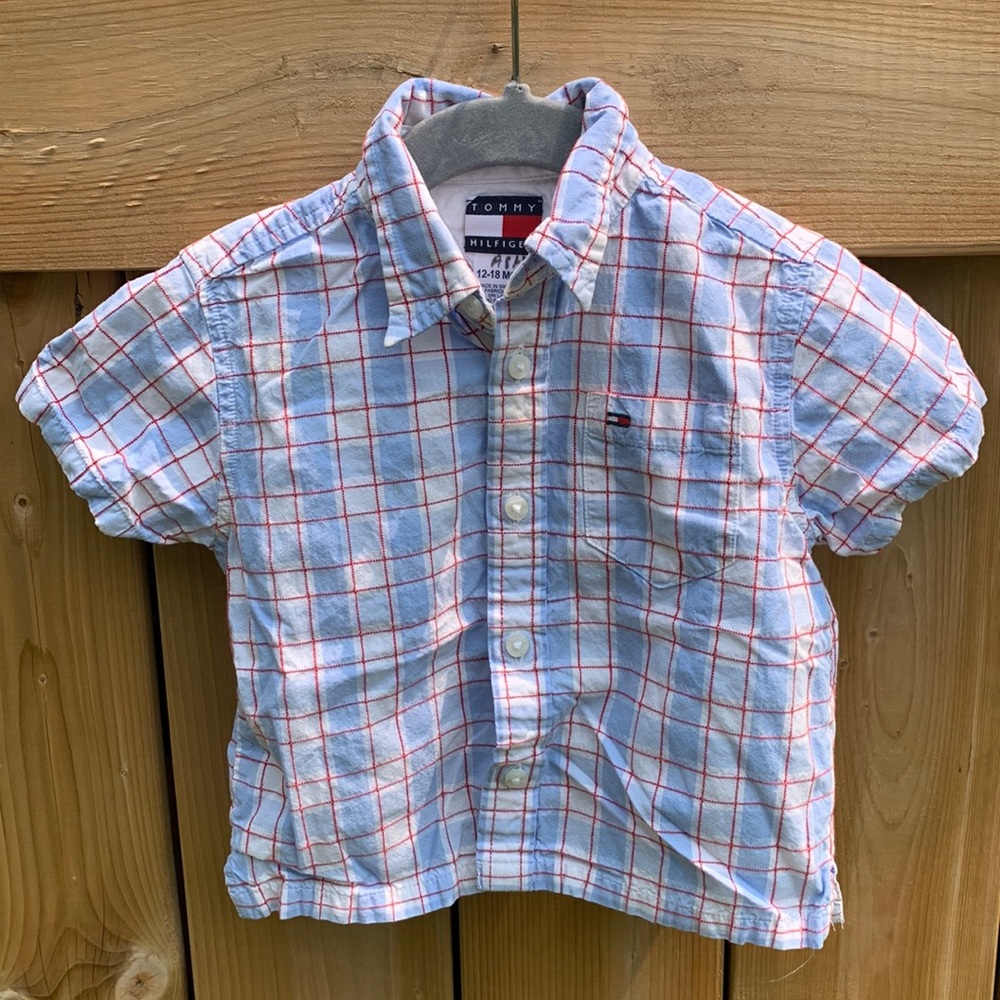 Tommy Hilfiger Collared Button Up